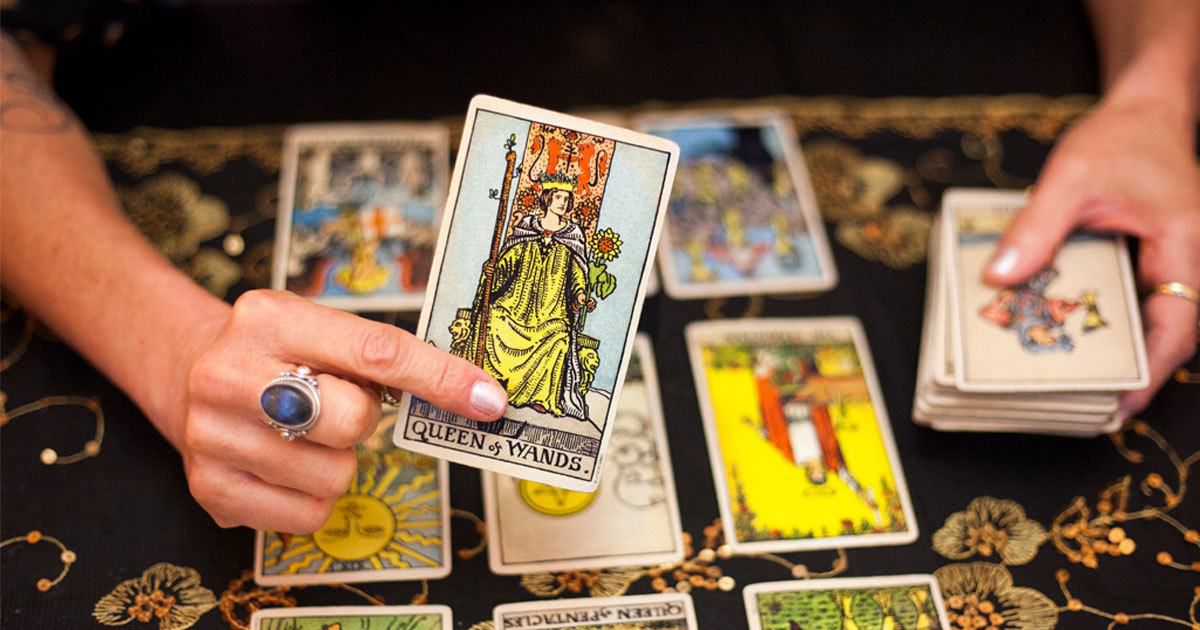 ¿Por qué leer el Tarot? | 5 beneficios de la lectura del Tarot